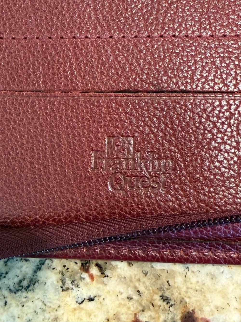 Franklin Covey Quest Burgundy Leather Zip Binder Planner 7 Ring
